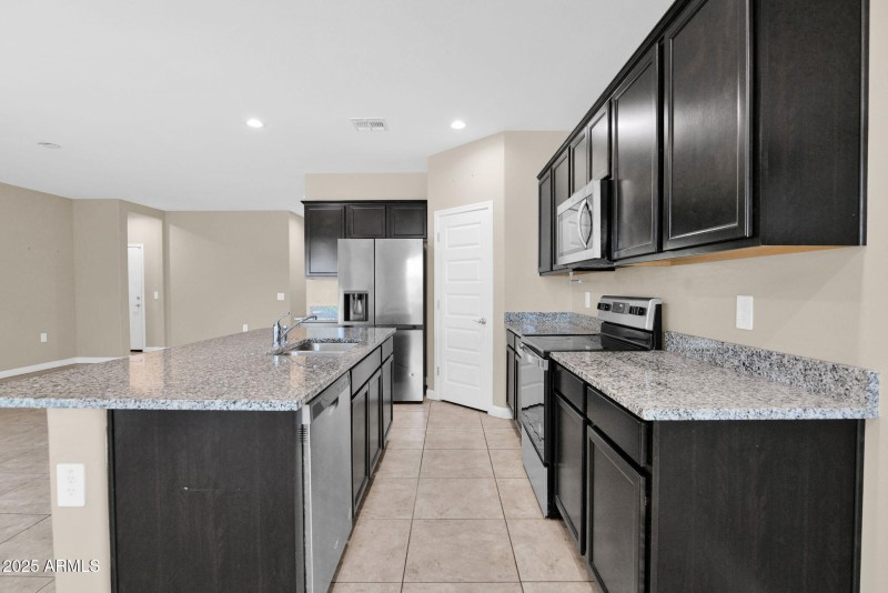 23-web-or-mls-P1246238