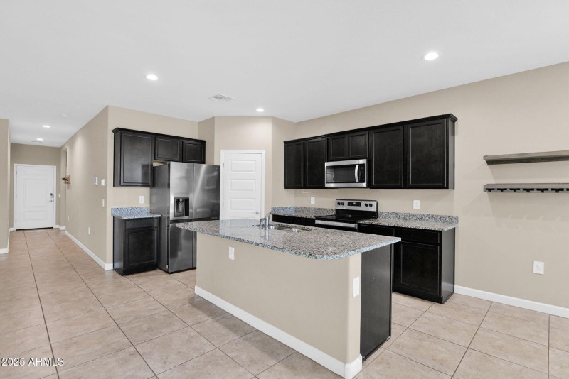 22-web-or-mls-P1246237