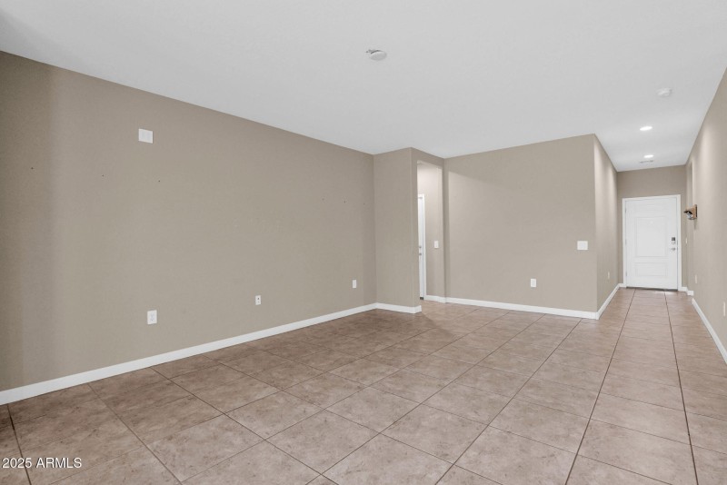 19-web-or-mls-P1246231