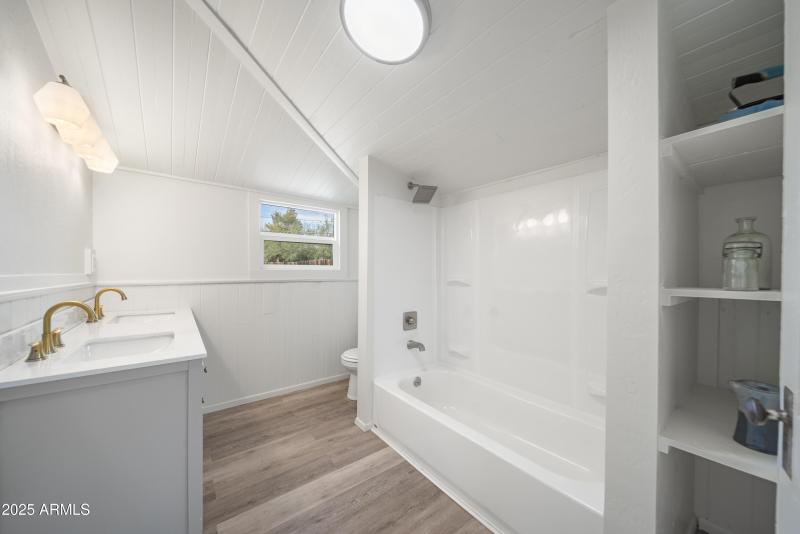 14.166 N Jefferson Street