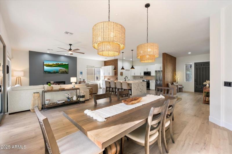 13-SHEENA Dining Room