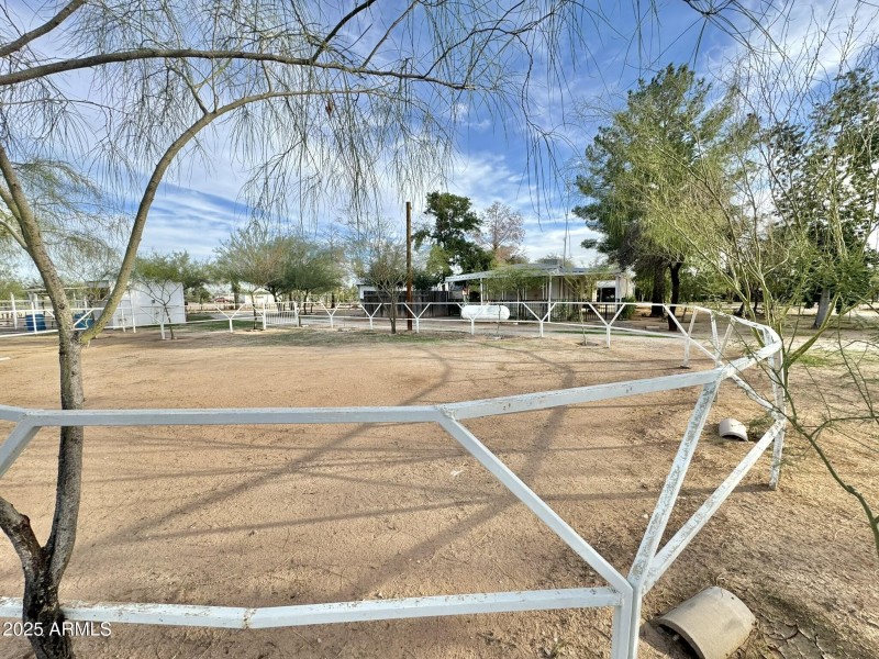 Round pen