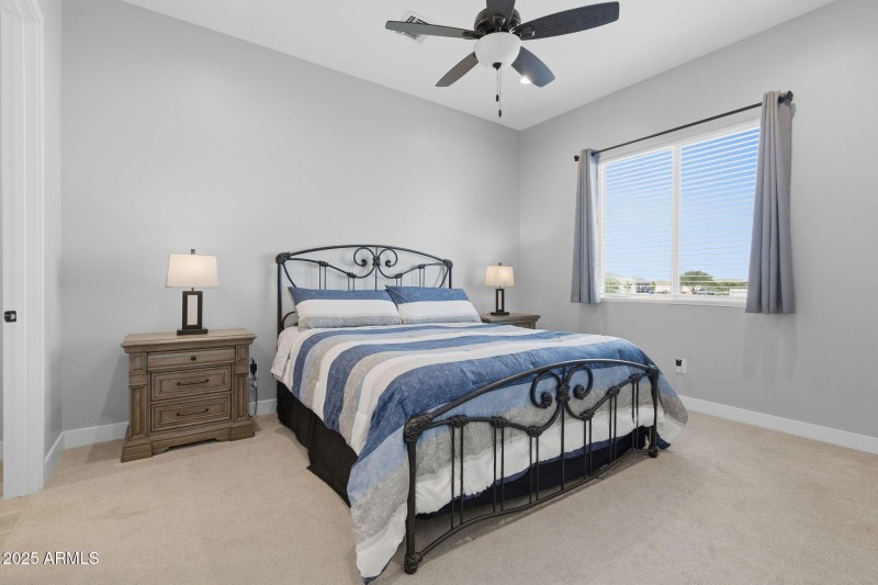 52-web-or-mls-19707 E Happy Rd-29 (2)