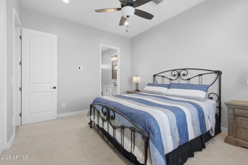 53-web-or-mls-19707 E Happy Rd-30 (2)