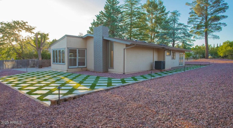 0-HK5A2241-CmRaw-Plus-Edit