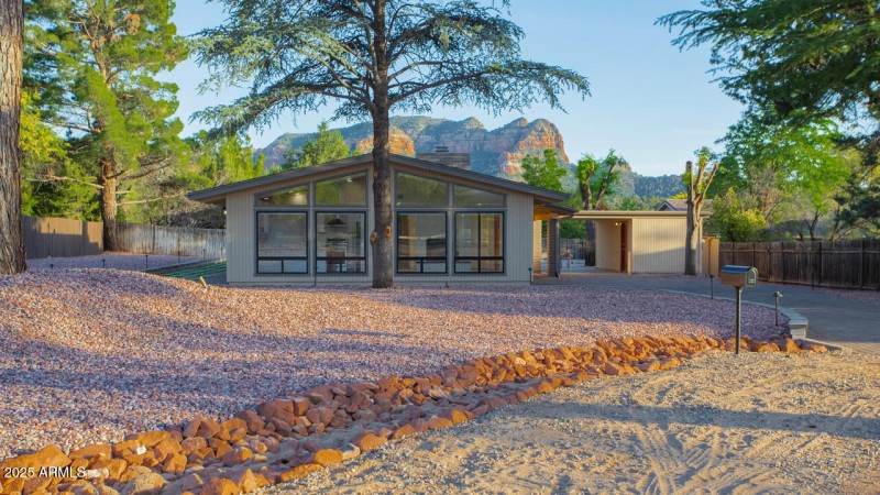 0-HK5A2124-CmRaw-Plus-Edit