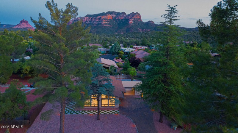 0-HK5A2281-CmRaw-Plus-Edit-DJI_0597