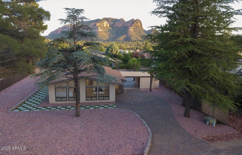 0-HK5A2281-CmRaw-Plus-Edit-DJI_0471