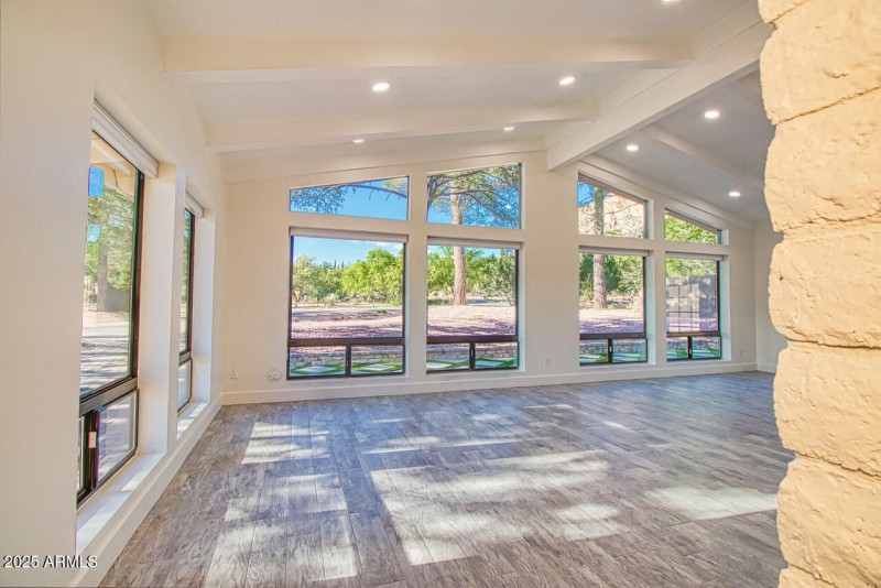 1-INT-80D-HDR-1-CR-P-Edit-IMG_0920