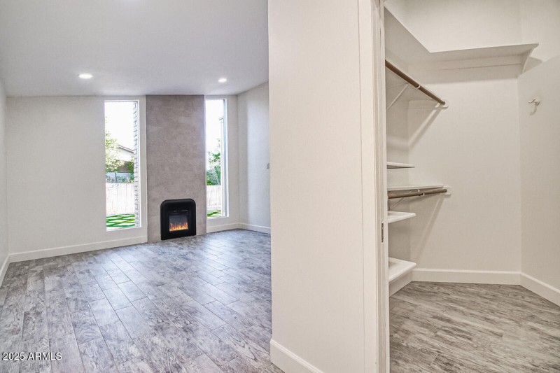 26-INT-80D-HDR-1-CR-P-Edit-IMG_1277