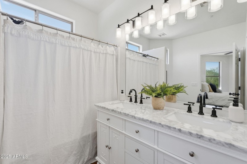 29-web-or-mls-029_ListerPros