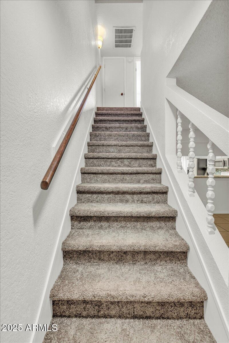 11-2437_E_Tracy_Ln_#2_9