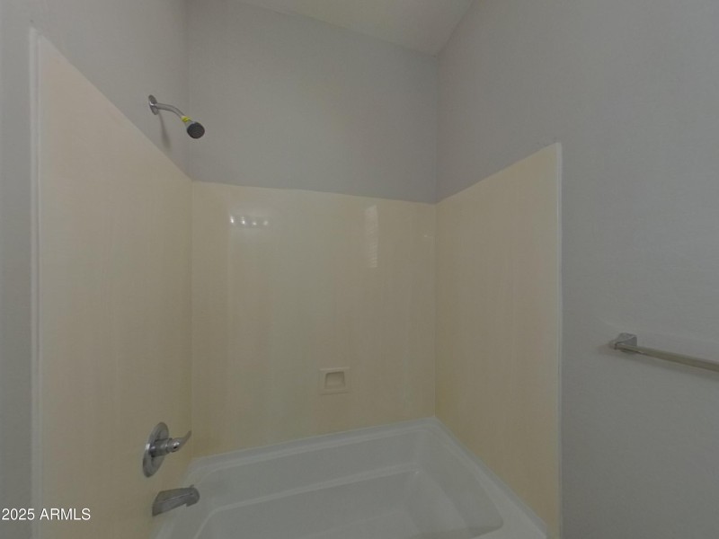 11_pc_VfjwP0Ew6T_KZq2Qw5pSN_layout_0