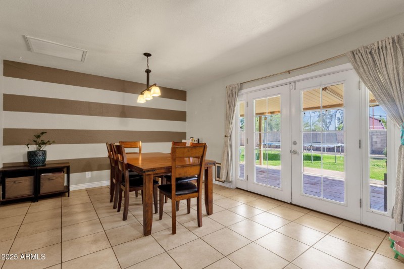 12-web-or-mls-3011-s-ext-rd