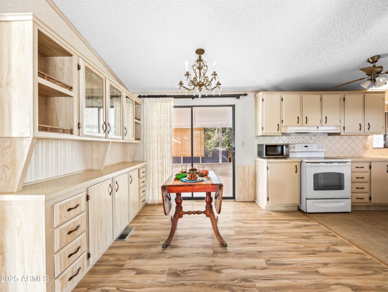 10-print-18278 PM Henley Ave-10