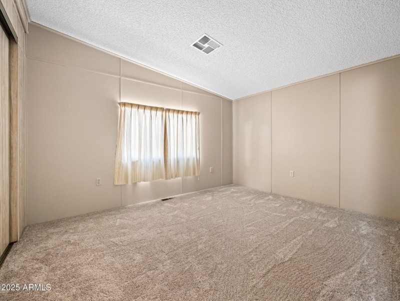 18-web-or-mls-18278 PM Henley Ave-18