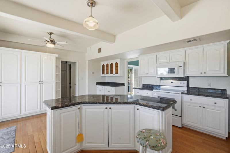 58-web-or-mls-045_ListerPros