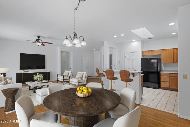 16068 W Glendora Ct-8_VSa