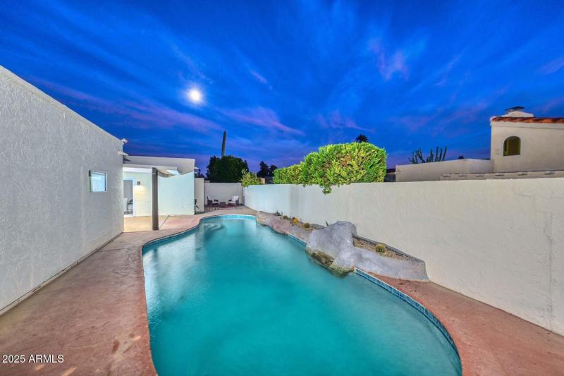 Pool-Patio