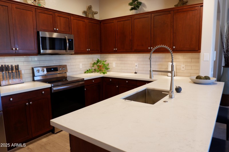 Kitchen quartz counters
