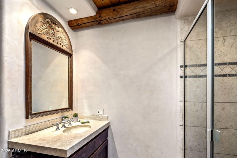 3-web-or-mls-D46A0499