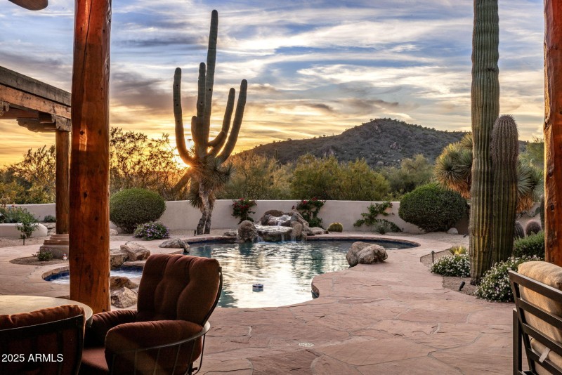 43-web-or-mls-D46A0794