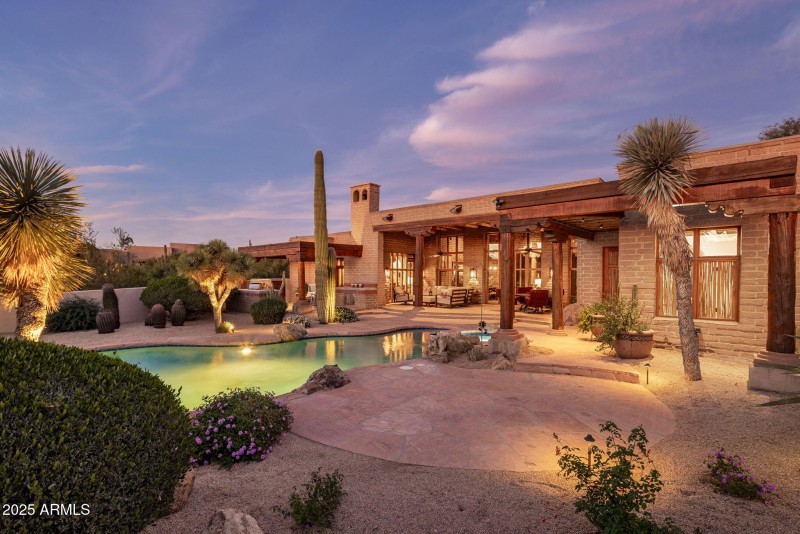 56-web-or-mls-D46A0900