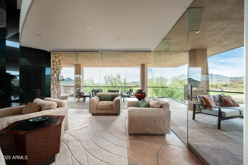 Large great room with huge views