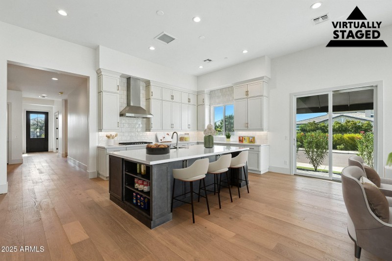 56-web-or-mls-Quinn-13 (Kitchen)_VS 1