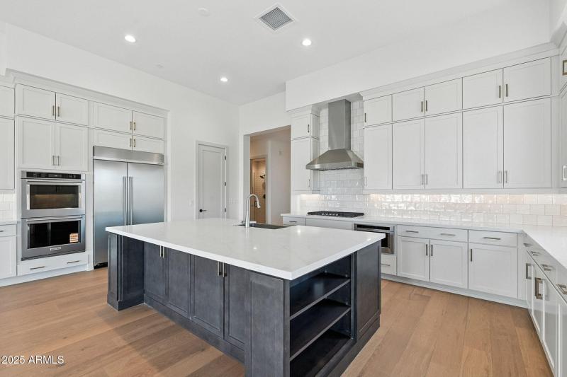 17-web-or-mls-Quinn-15