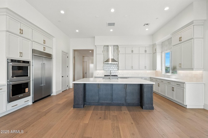 16-web-or-mls-Quinn-14