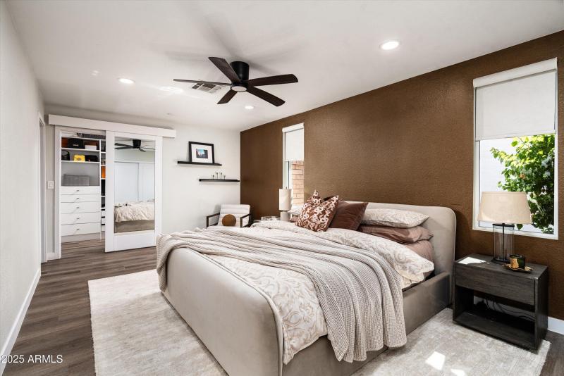 24-8341 E Hubbell St (24 of 39)