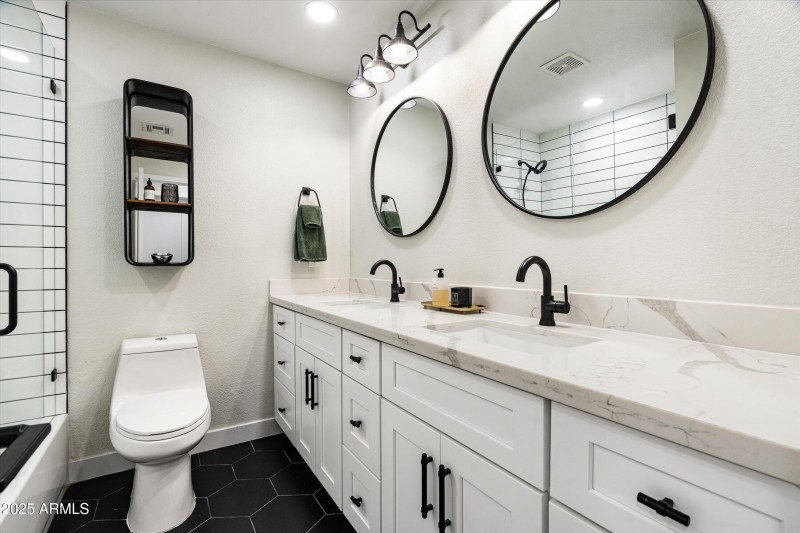 32-8341 E Hubbell St (32 of 39)