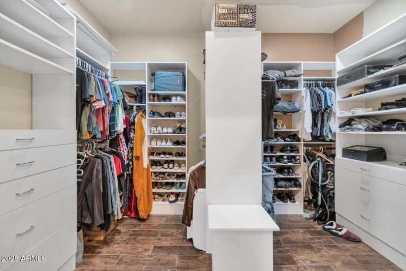 8406 W Williams Rd-large-021-015-8406 W