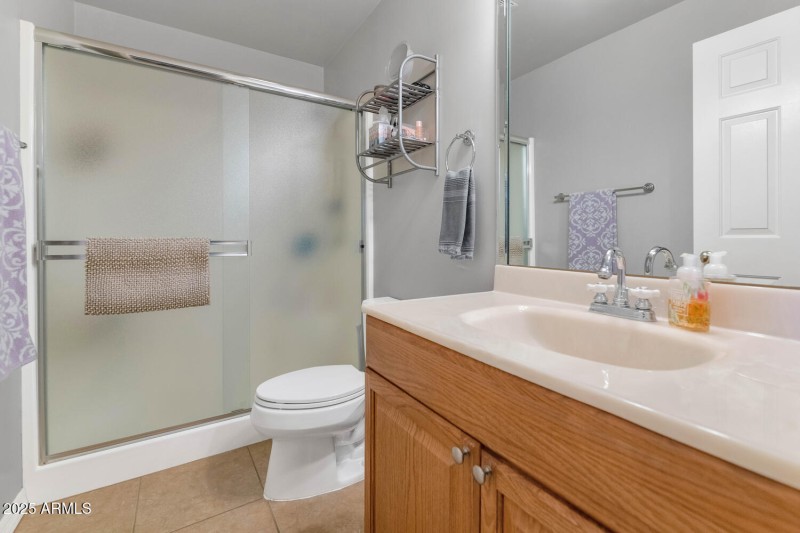 8406 W Williams Rd-large-033-034-8406 W