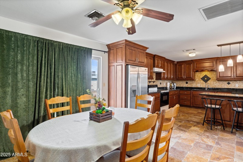 16-Dining to Kitchen