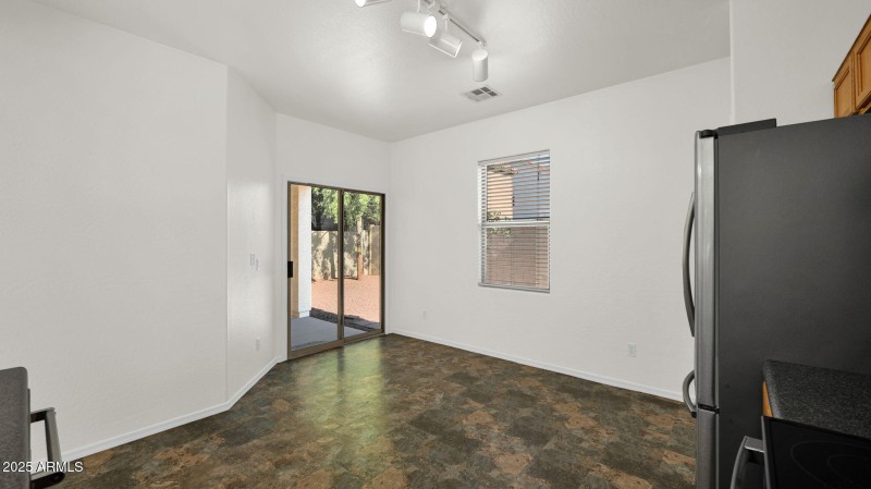 18-web-or-mls-P1276694