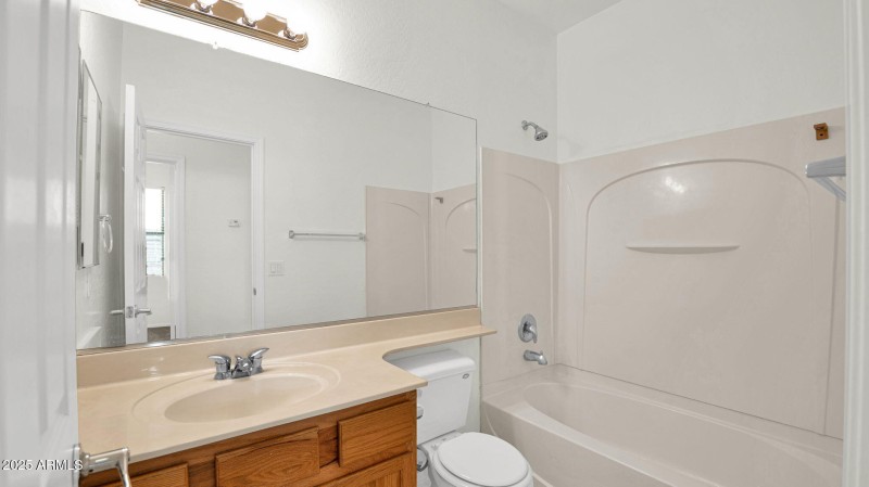 28-web-or-mls-P1276826