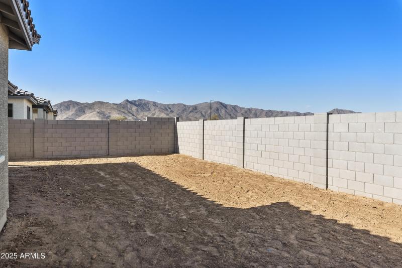 BACK YARD WITH MOUNTAIN VIEWS