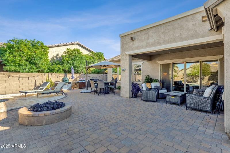 Large area for entertaining w/firepit