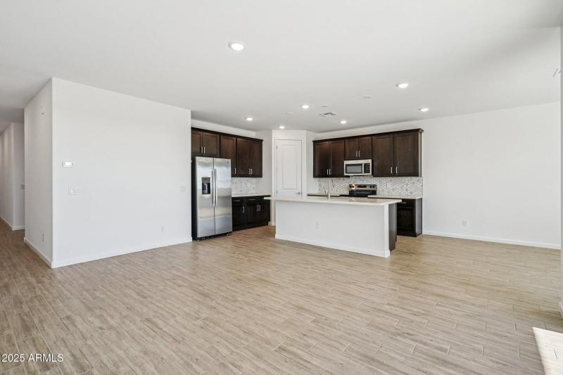 8-web-or-mls-W Camino de Oro-S0511-008