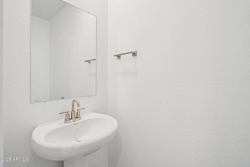 23-web-or-mls-W Camino de Oro-S0511-023