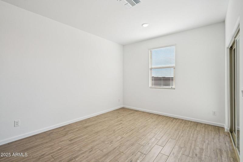 24-web-or-mls-W Camino de Oro-S0511-024