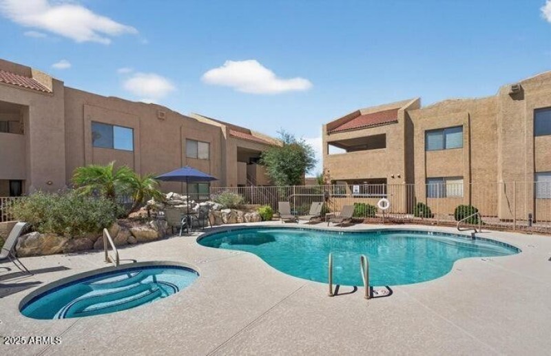 Community Pool and Spa