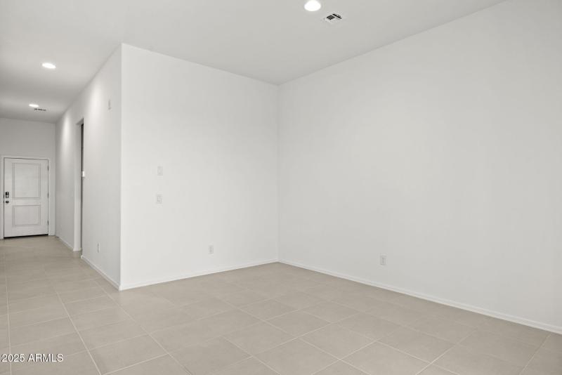 13-web-or-mls-15649-w-smoketree-dr-lot-1