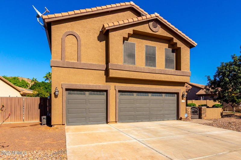 Welcome Home on Windsong Drive!