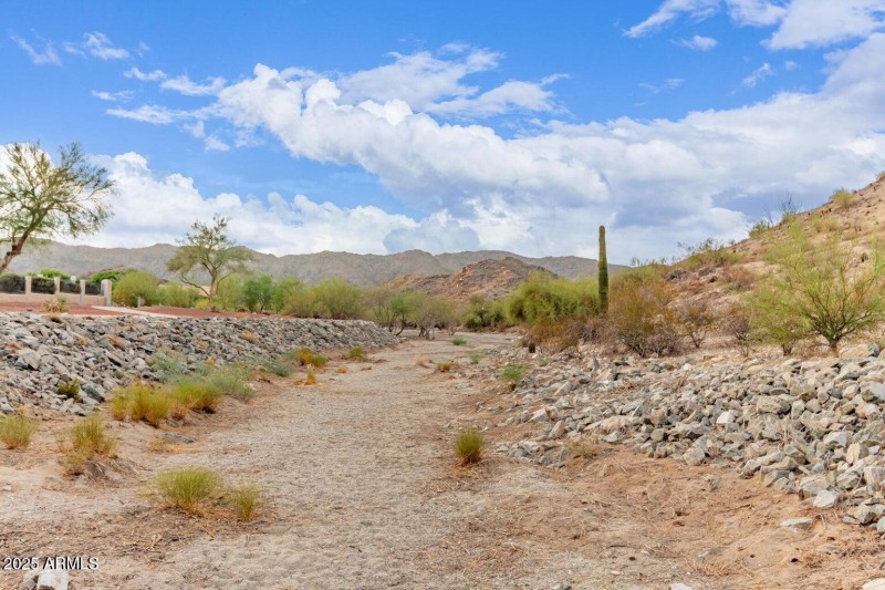 For All The Hiking Enthusiasts