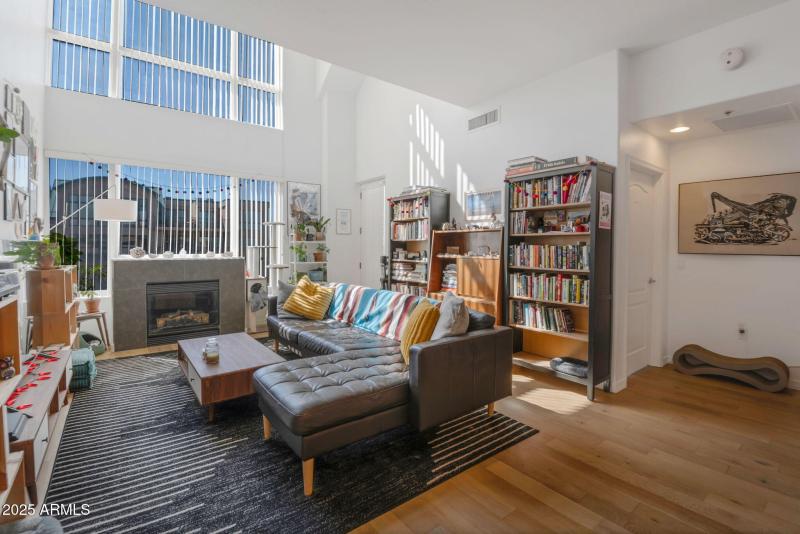 19-web-or-mls-Qp-2496