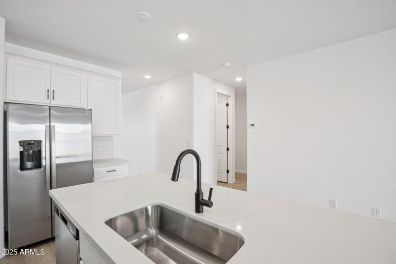 11-web-or-mls-La Senda Dr W-S0511-011