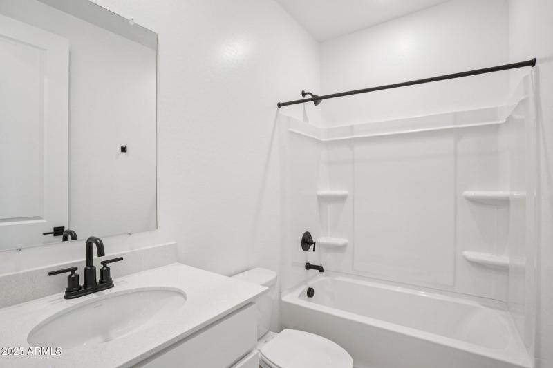 21-web-or-mls-La Senda Dr W-S0511-021